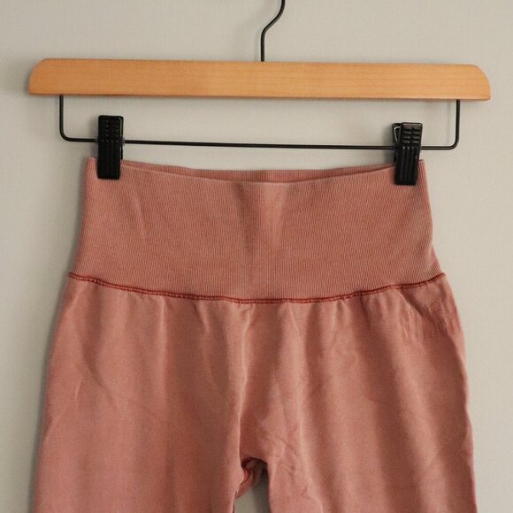 Gymshark Studio Women's Blush Seamless Embroidered Activewear High Rise Leggings - Picture 3 of 10